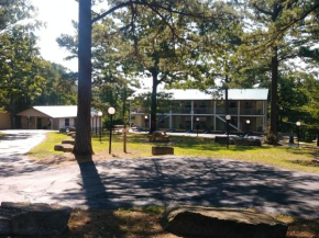 Traveler's Inn